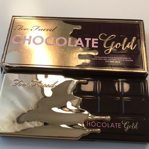 Eyeshadow palette by Too Faced